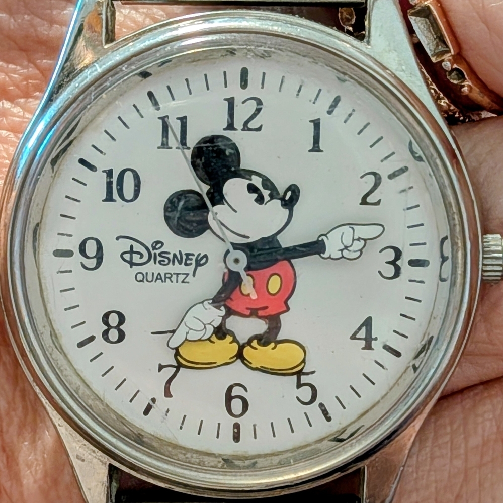 Disney vintage Mickey Mouse Quartz Watch
